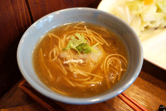 ラーメン、うどん、そば、どれともまったく違う 