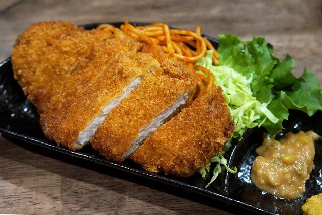 「ねぎみそトンカツ」