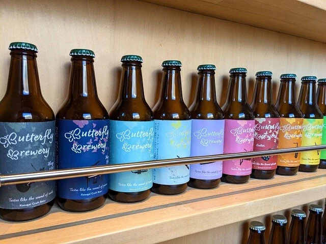 カラフルに取り揃えられた、バタフライブルワリーのラインナップ