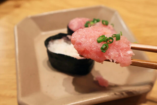 市販のすしからネタを除去!!