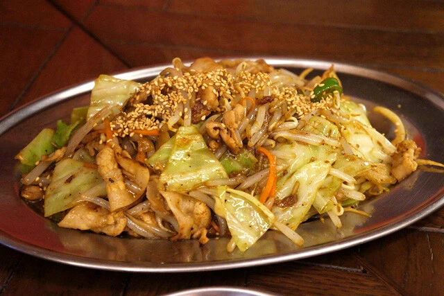 「肉野菜炒め」