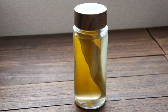 100均で昆布水用にボトルを買った