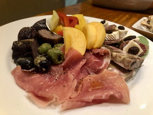 生ハム・パテ・テリーヌ盛合せ