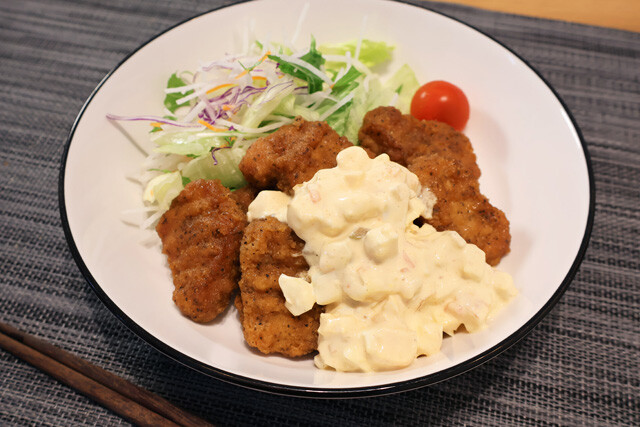【スパイシーナゲットのチキン南蛮】スパイシーチキンマックナゲットとエグチで作ったタルタルソースで白米が超ススムおかずに大・変・身!<野島慎一郎のバカレシピ>