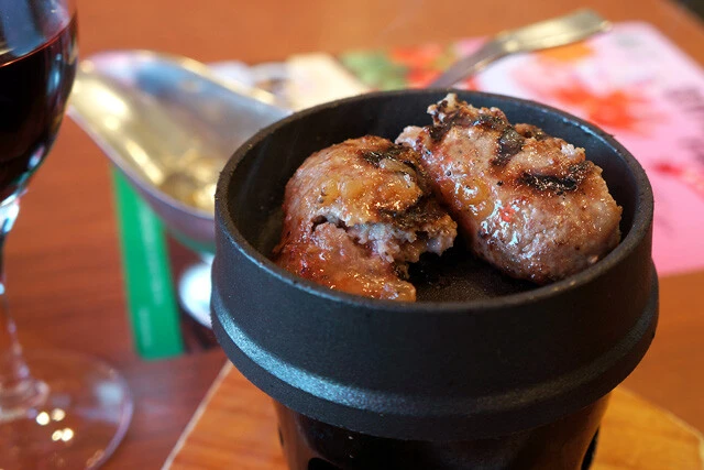 カットしては焼いて