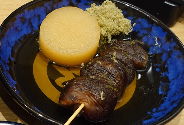 おみやげとしても大人気の「おでん」。誰もがアンダー1000円で腹パン確定のラインナップ