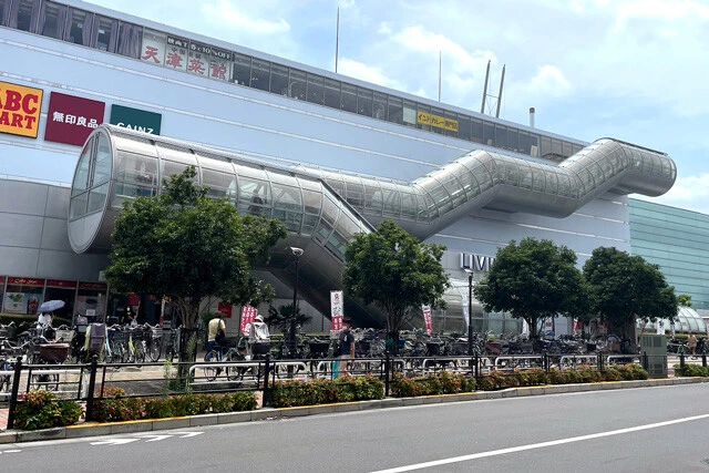 「リヴィンオズ大泉店」