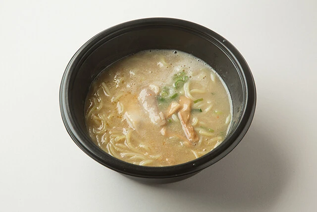 ローソン　天下一品監修 ラーメン　495円