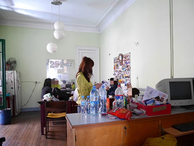 日本人宿「上野山荘別館」では日本の旅人たちが穏やかに過ごしていた