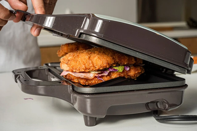 ファミチキdeホットサンド