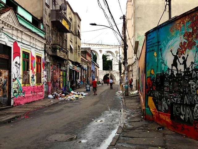 昼間のラパ地区の様子