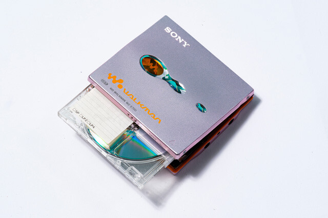 各社、ほぼMDサイズの本体を実現！