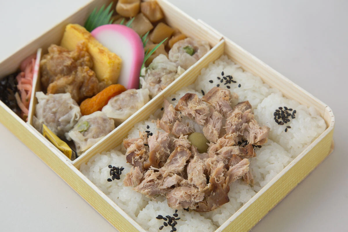 会長は鮪の漬け焼をほぐしてごはんにのせることもあるという