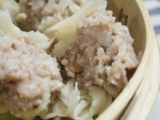 自分で作ったシュウマイは、断面も心なしか美しく感じる