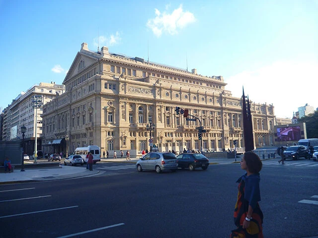 強盗に遭う前の数少ないブエノスアイレスの街並みの画像