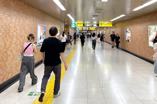 新宿三丁目駅近くの地下街に