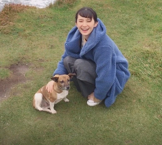 イギリスの謎犬に癒やされる