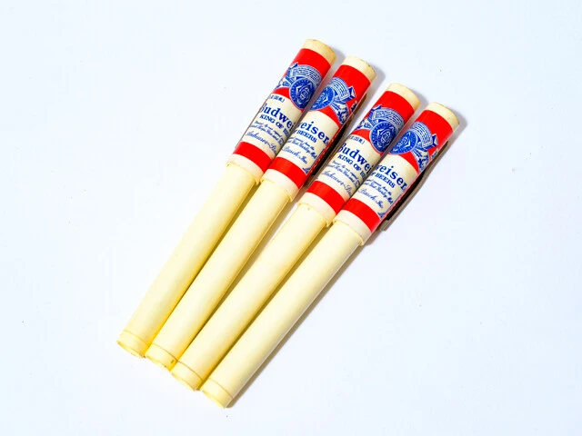 なんとバドのペンまで