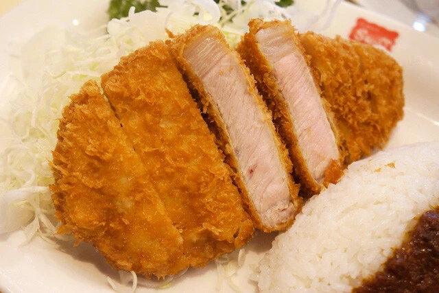 とんかつの神々しさ