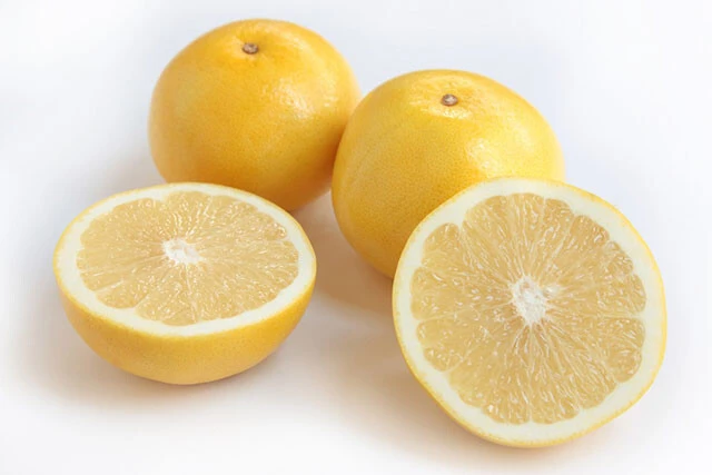 グレープフルーツは高血圧、高コレステロール、EDなど若いうちから飲みそうな薬と相性が悪い