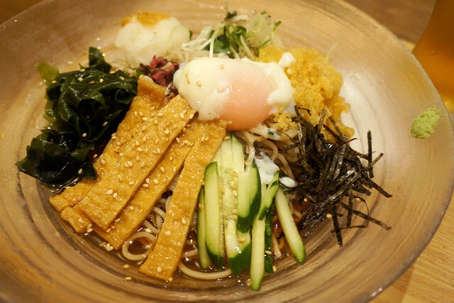 【そば】赤坂の穴場!? 贅沢空間で食べる絶品そばがまさかの立ち食い価格:パリッコ『今週のハマりメシ』第193回