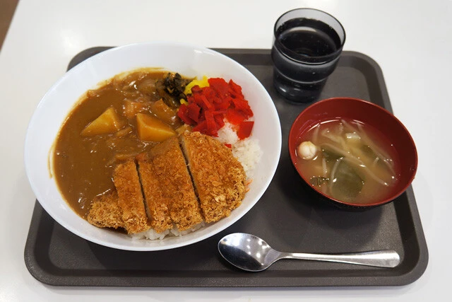 「カツカレー」