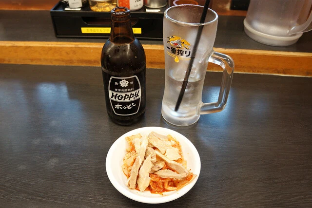 よし、飲むぞ！　という光景