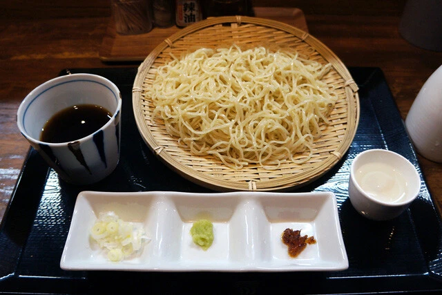【もりそば】まるで日本そば!? ラーメン店の和風中華もりそばと日本酒の組み合わせが異次元の美味しさ:パリッコ『今週のハマりメシ』第180回