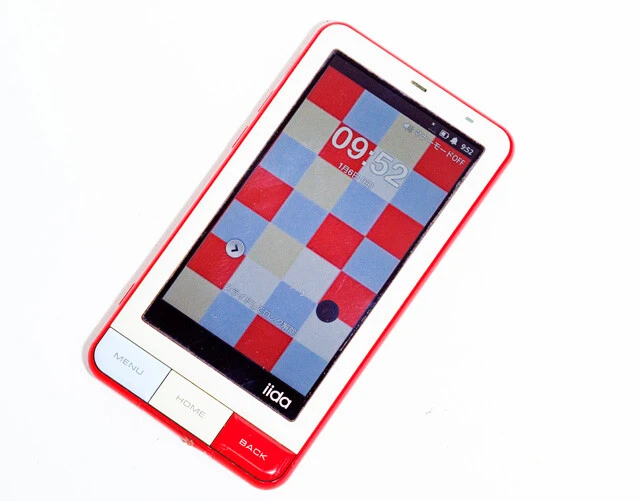 平成のデザイン携帯がスマホで復活！　INFOBARシリーズ【山下メロの平成レトロ遺産：091】