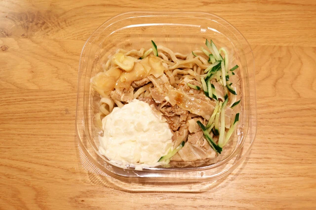 立川マシマシ監修 すごい冷やし中華 ローソン：697円