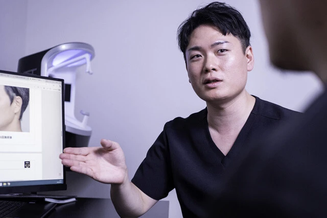 今回医療脱毛の疑問に答えてくれた、ゴリラクリニックの太田博之先生