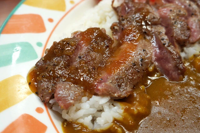 まずはステーキから