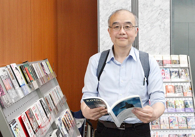「立ち読みは本質的に近代的な行為だと思います。黙読の立ち読みがあったから、読書文化が栄えたのは間違いありません」と語る小林昌樹さん