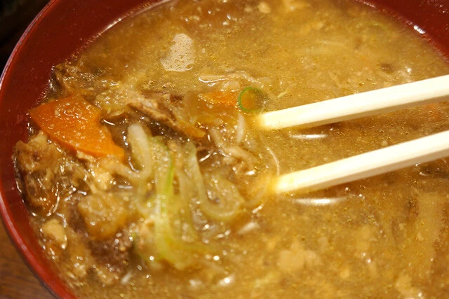 米がすすむとん汁