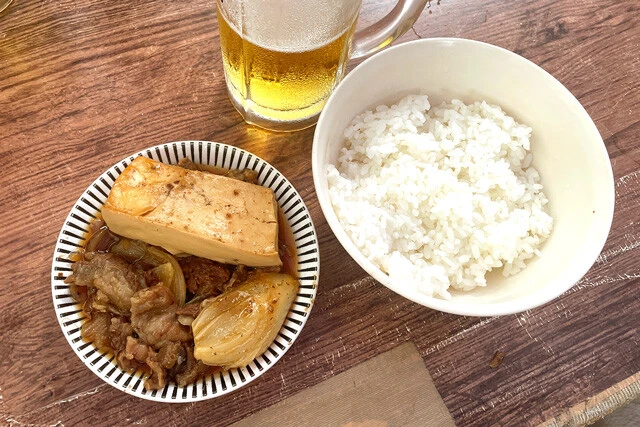 【牛煮込み&ライス】浅草ホッピー通りの老舗「正ちゃん」の煮込みにライスをかっこむ夏の日：パリッコ『今週のハマりめし』第251回