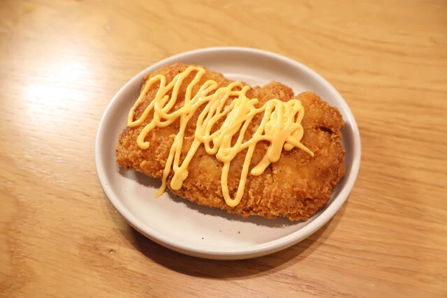⑬チーズソースファミチキ