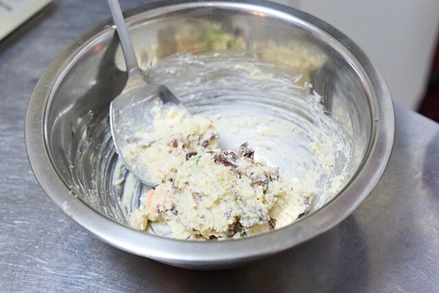 クジラの大人のポテサラ