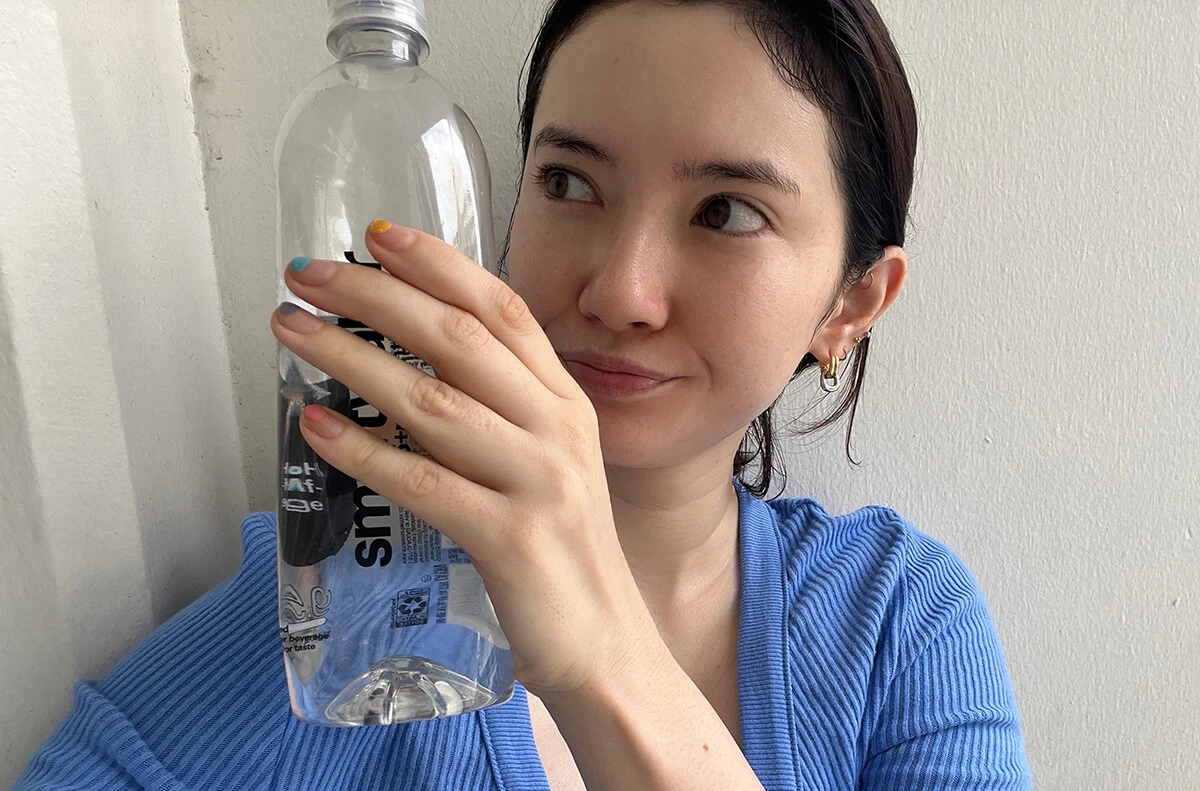 市川紗椰が未来の飲み物"透明飲料"を分析──注目すべきは「見た目の無害さ」と「味の満足感」