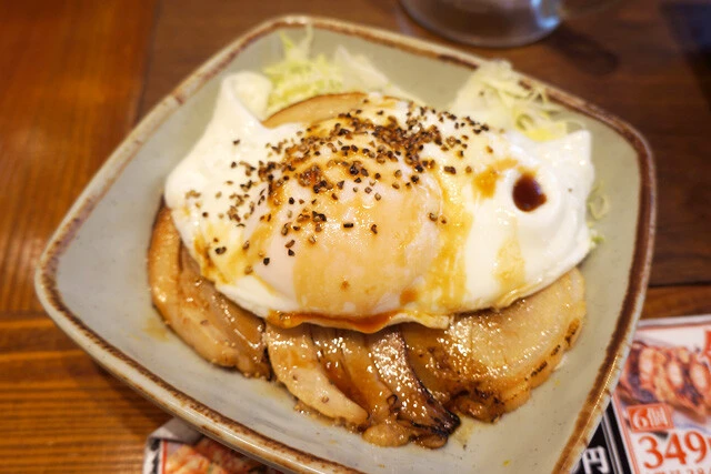 「大判チャーシューエッグ」