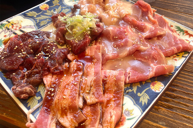 「肉通5種盛り」（1,098円）もすごかった