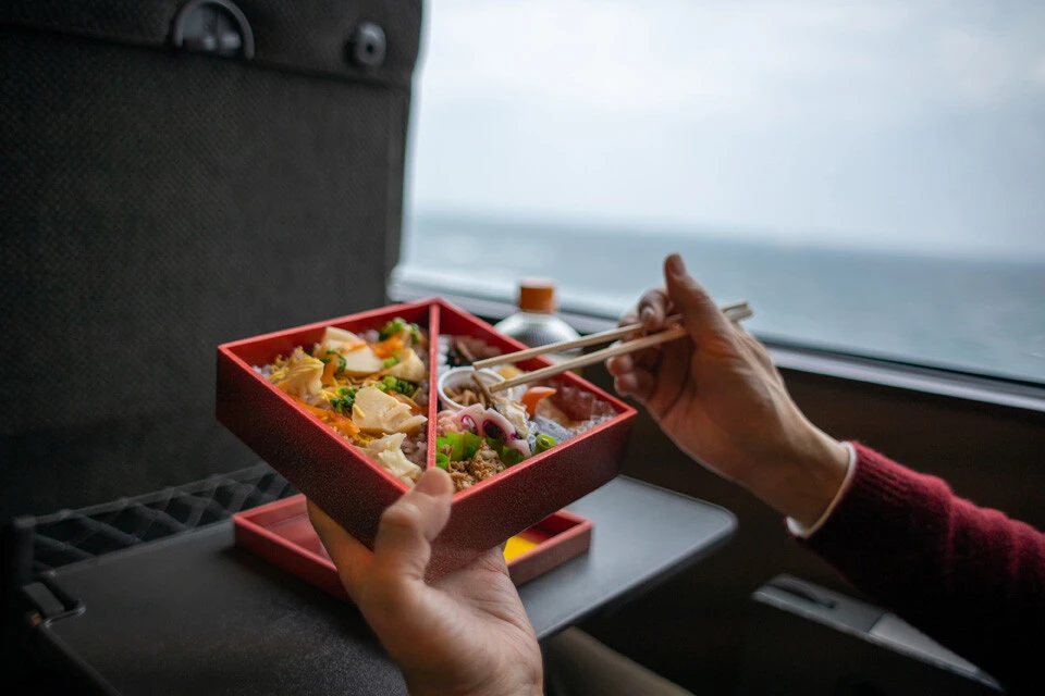 酒のつまみになる「駅弁－1グランプリ」開幕！　郷土料理がたっぷり詰まって楽しい!!　