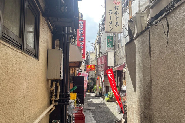 吸い寄せられるように