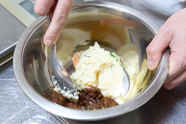 クジラの大人のポテサラ