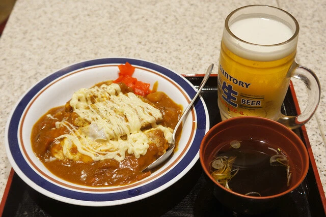 【黒こしょうマヨカレーかつ丼】富士そばの店舗限定、要素多すぎメニューが予想外の絶品で困惑!?：パリッコ『今週のハマりめし』第230回