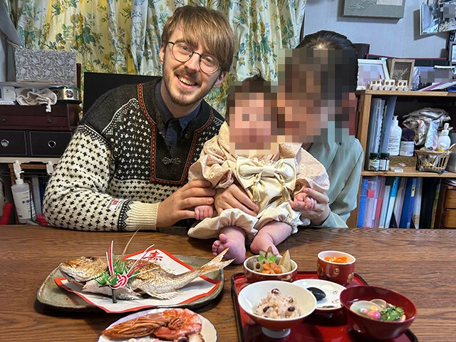 日本で家庭を築き、子供にも恵まれた。業務は多忙を極めるが、家族とのだんらんが幸福な時間だという