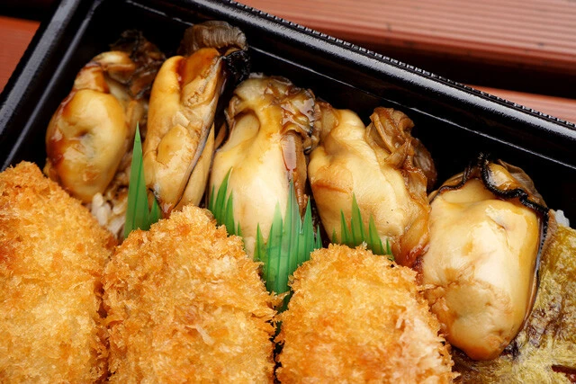 艶めかしい茹で牡蠣