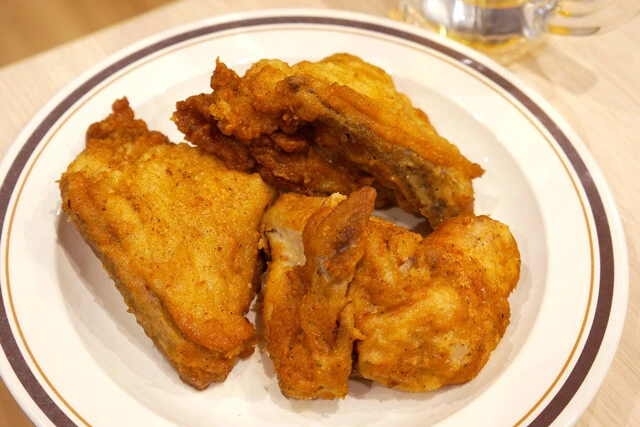 【ケンタッキー】日本に3店舗、関東では唯一の実施店で、夢のオリジナルチキン食べ放題&飲み放題を体験してきた！：パリッコ『今週のハマりめし』第221回