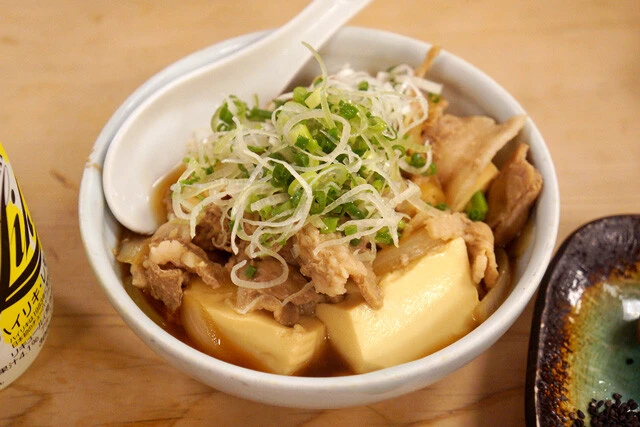 三州屋の「肉豆腐」