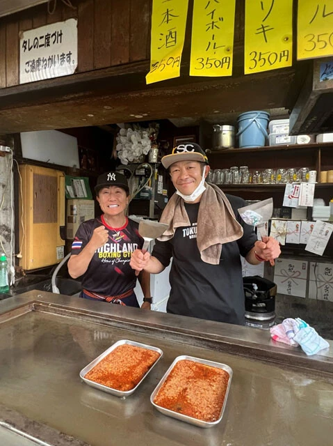 ニンニクと唐辛子がガツンときいた、やまき秘伝のタレ