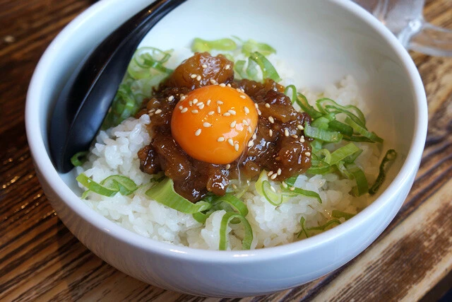 「黒毛和牛背脂TKG」